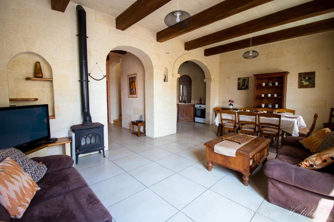 Mandolina Casa Hotel Għarb Buitenkant foto
