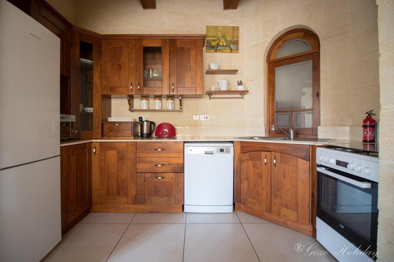 Mandolina Casa Hotel Għarb Buitenkant foto
